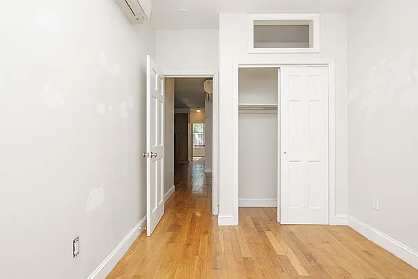 Rented by MySpaceNYC | media 13