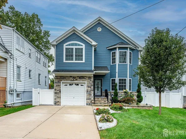 37 Wildwood Ave, Fords, NJ 08863