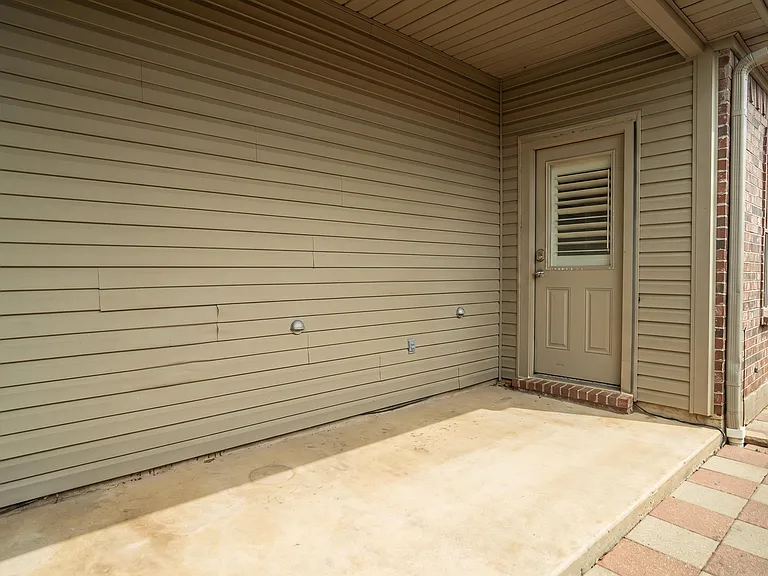 3200 Stonecrop Trl — Photo 14