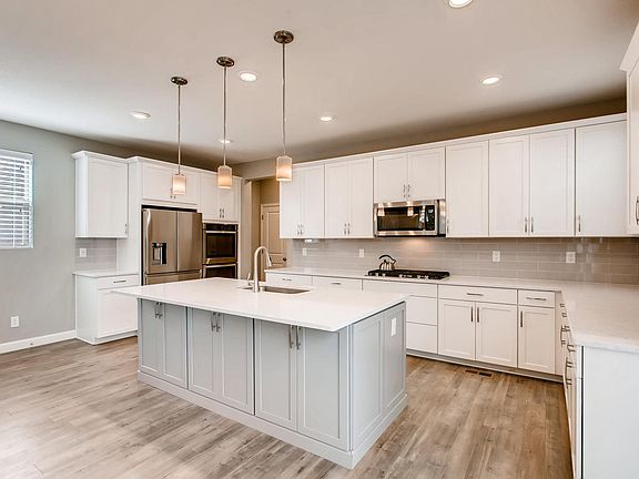 4th image of 5987 N Boston Ct