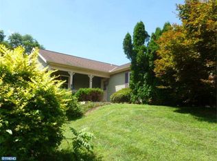 206 Charles Blvd, Sinking Spring, PA 19608
