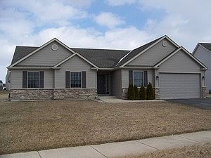 2nd image of 1001 Chestnut Cir