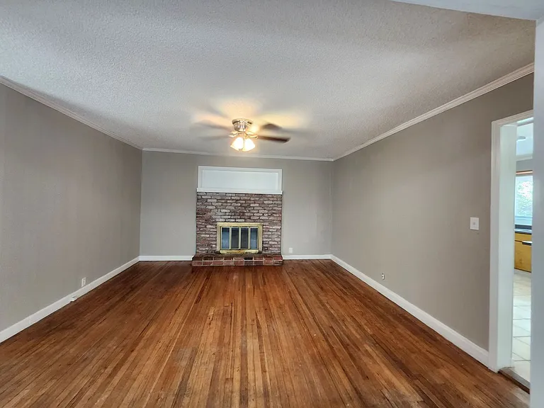 2081 Mae Dell Rd — Photo 7