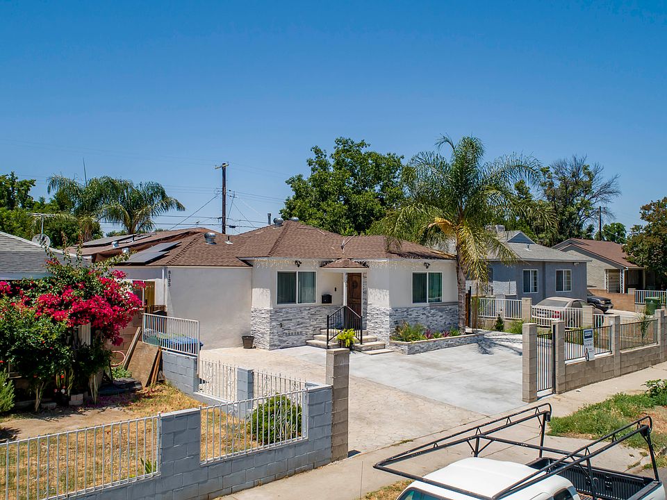 1st image of 8133 Noble Ave