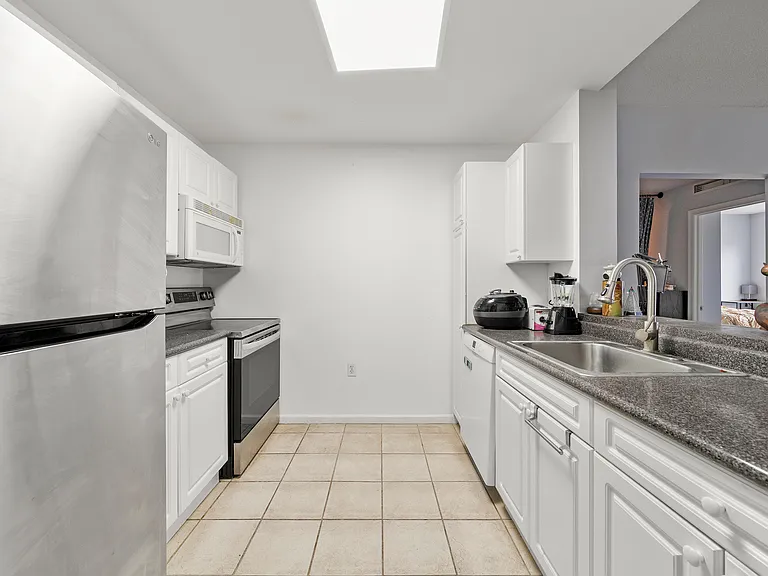 3411 City Pl #3411 — Photo 3
