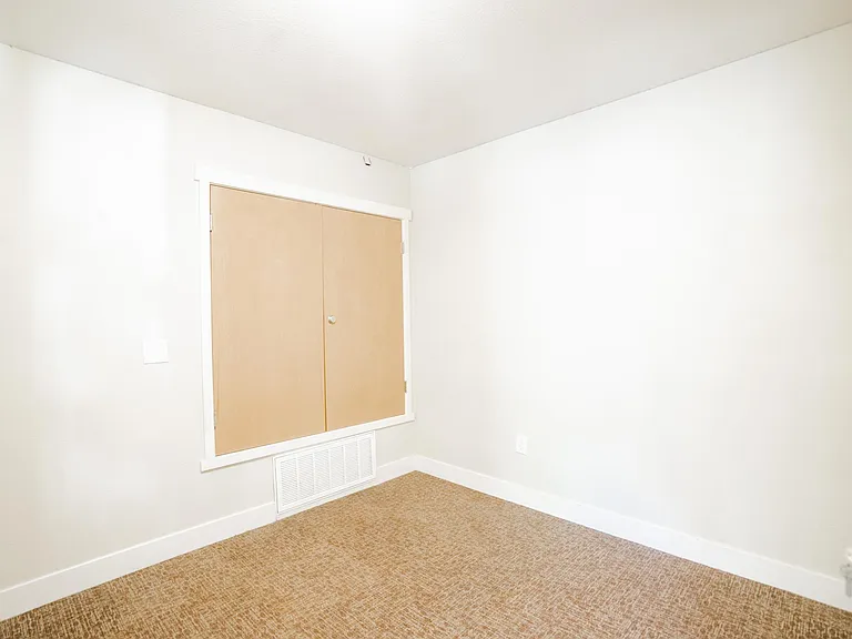 985 16th St #1A — Photo 13