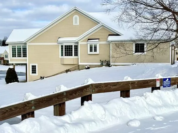 1309 Timber Xing, Holland, MI 49424