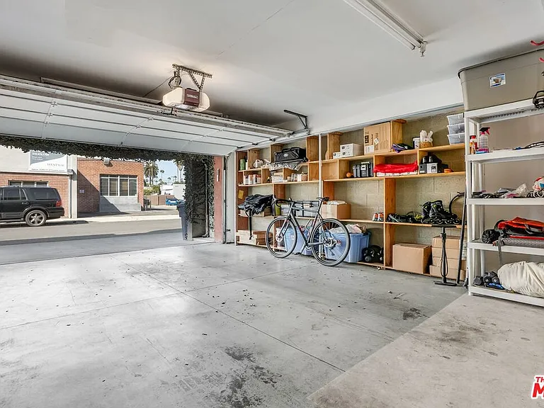 2114 Narcissus Ct — Photo 46