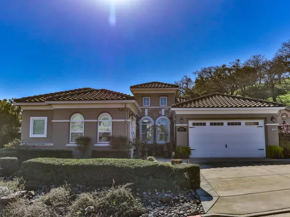 1850 Carob Ct, Gilroy, CA 95020