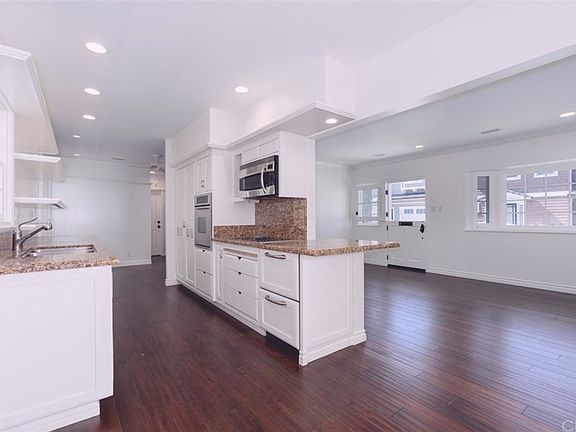 3rd image of 501 1/2 Narcissus Ave