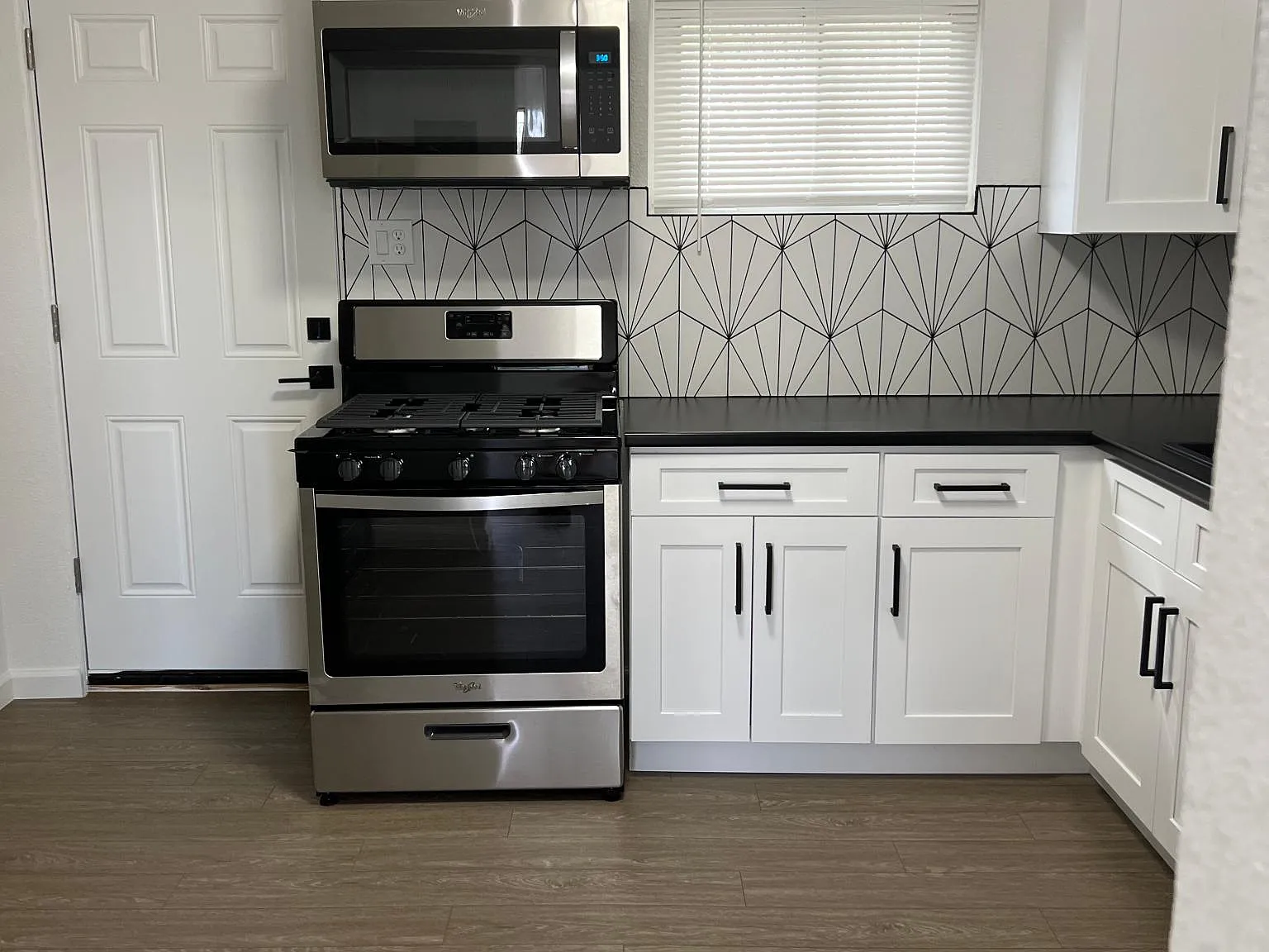 3045 W Center Ave — Photo 3