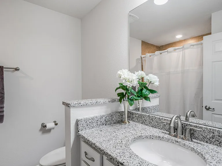 2481 N Brentwood Cir — Photo 18