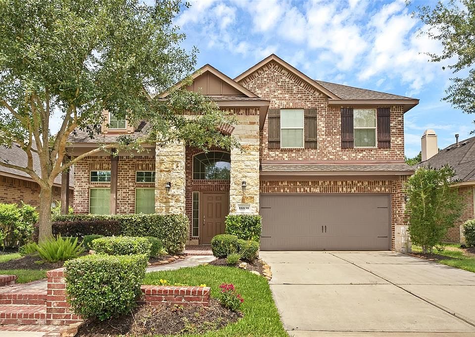 1st image of 18838 Cove Pointe Dr
