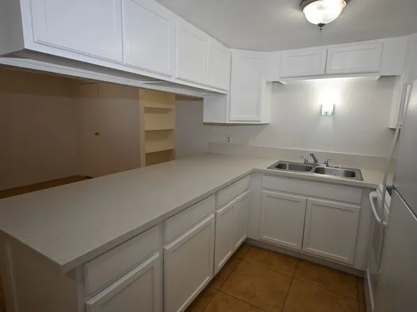 302 Eastminister Ct APT A, Henderson, NV 89015