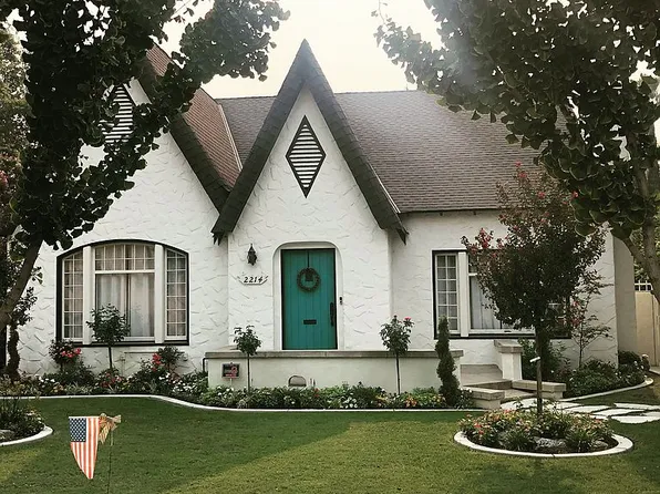 2214 Cedar St, Bakersfield, CA 93301
