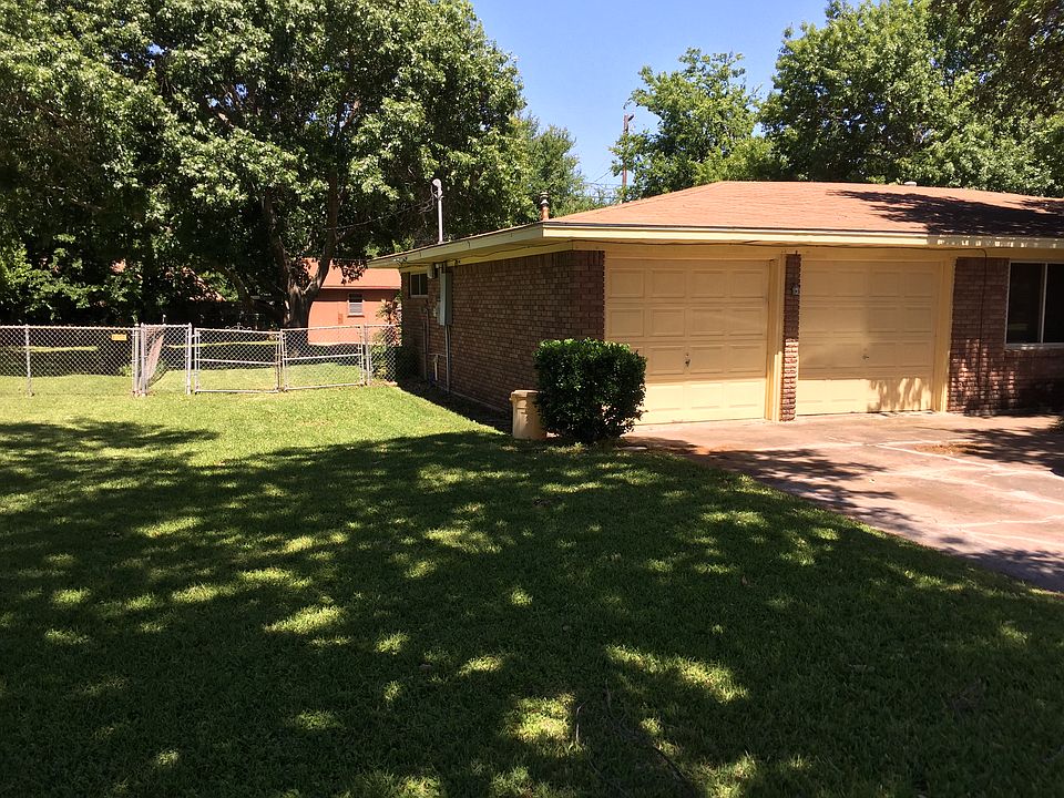 1st image of 309 Cranbrook Dr