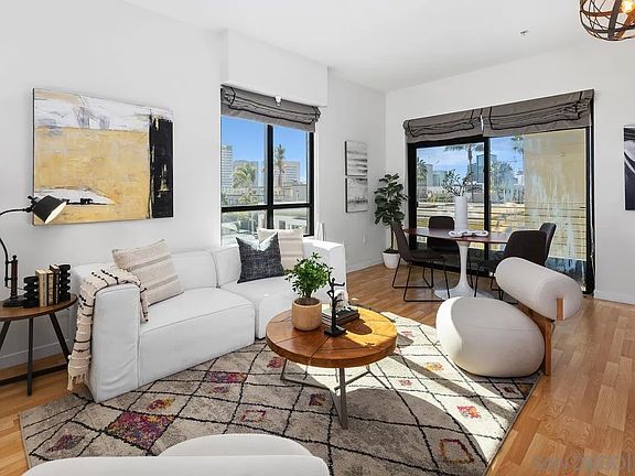 2nd image of 889 Date St Unit 447