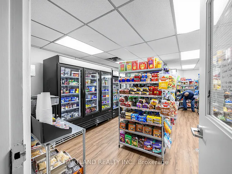 1333 Bloor St #2409 — Photo 23
