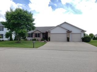 W6061 Nettie Dr, APPLETON, WI 54915