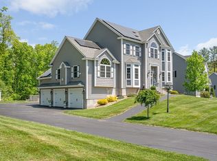 12 Beechnut Rd, Dracut, MA 01826