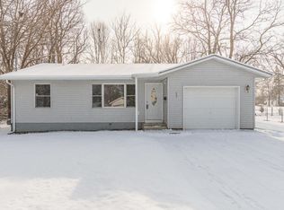 604 Pine St, Paw Paw, MI