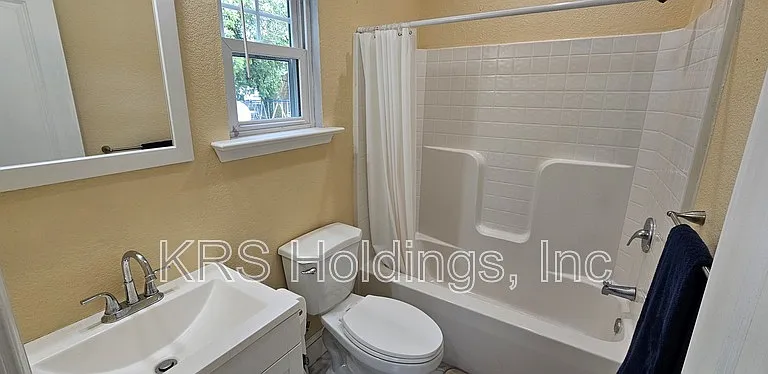 3117 Argonne Ave — Photo 10