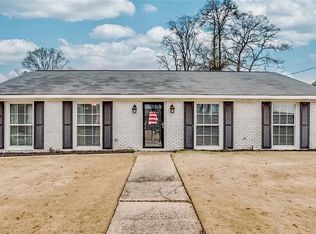 19 Parkwood Cir, Tuscaloosa, AL 35401