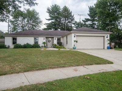 3335 Woodcrest Ct, Columbus, IN, 47203