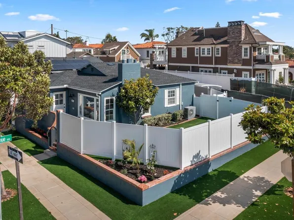 800 3rd St, Coronado, CA 92118