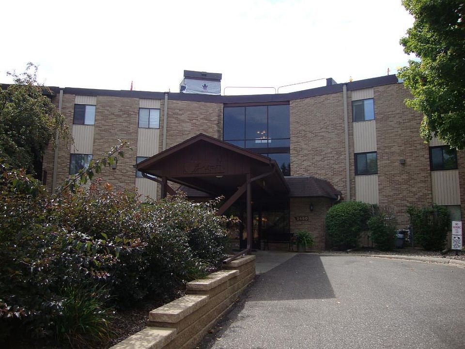 1st image of 2680 Oxford St N APT 115