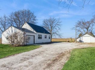 5235 Jasper Ave SW, Riverside, IA 52327