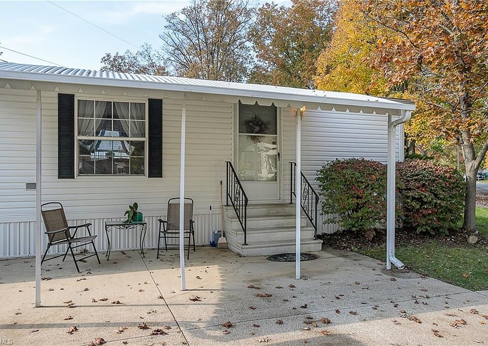 1st image of 15 Flagler Dr #15