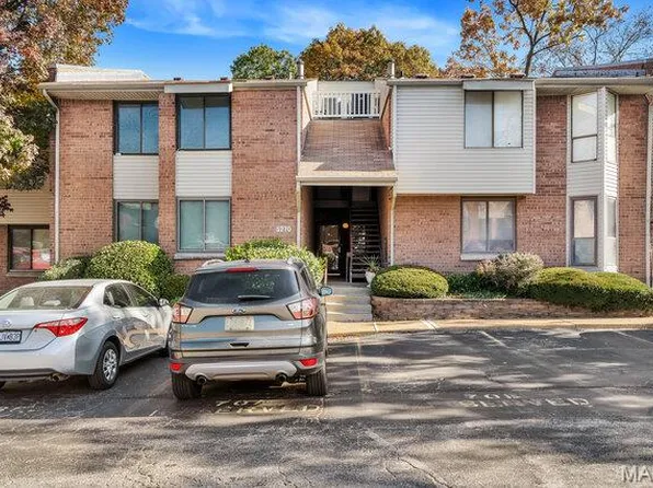 5270 Cedarstone Ct APT C, Saint Louis, MO 63129
