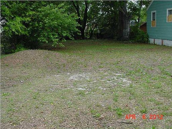 2nd image of 3308 Kraft Ave