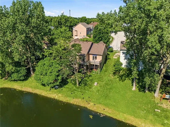 7809 N Revere Dr, Kansas City, MO 64151