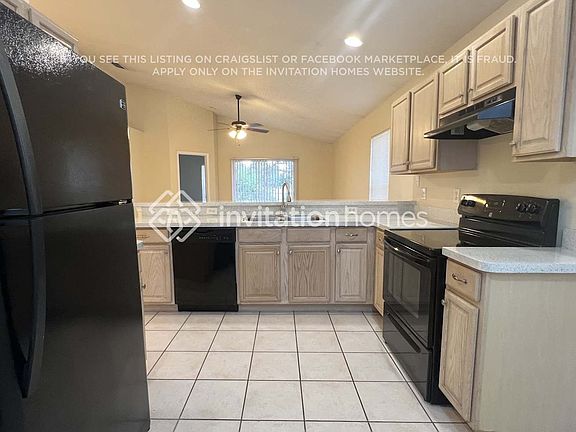 5th image of 1116 Breezy Knoll St
