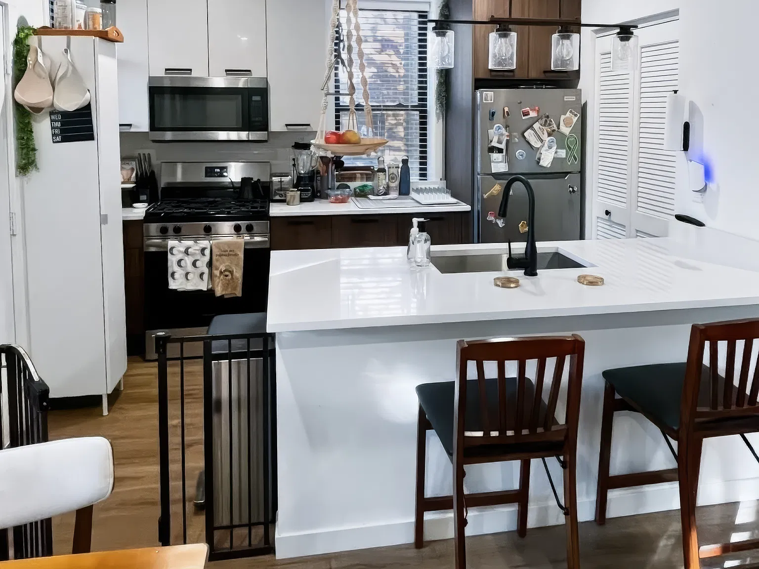 2 bed, $3,115 — Photo 2