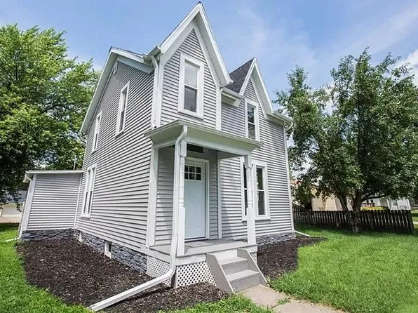 308 N Main St, Stuart, IA 50250