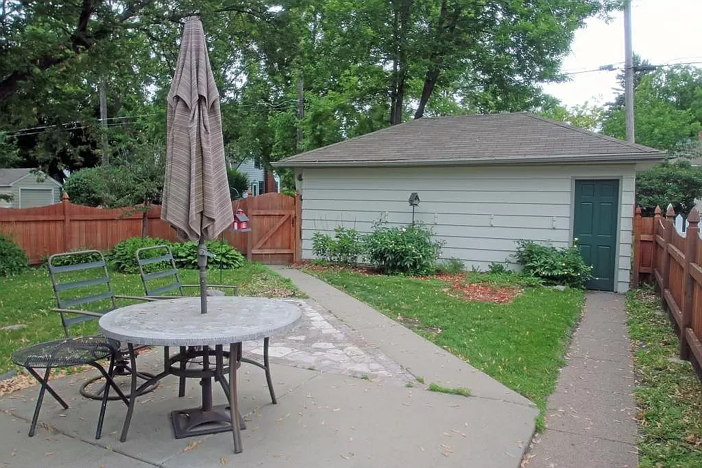 6 bed, $3,200 — Photo 4