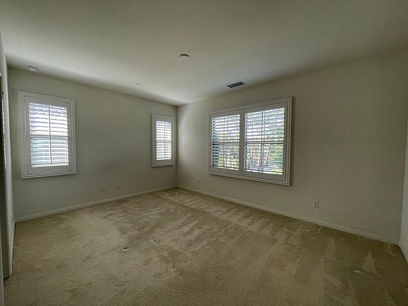 5th image of 142 Coralwood