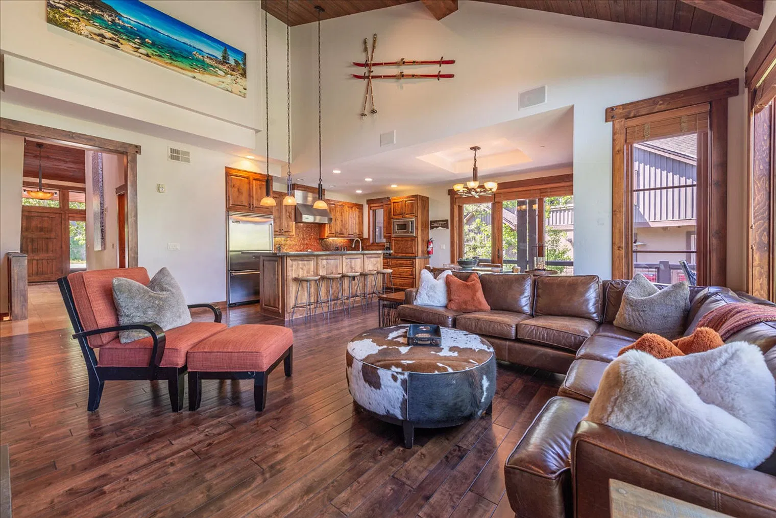 4 bed, 4.0 bath, $15,573 — Photo 2