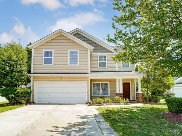 10823 Mountain Springs Dr, Charlotte, NC 28278
