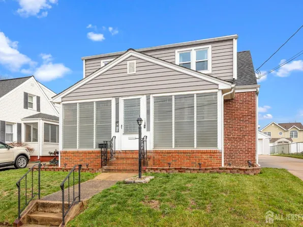 19 3rd St, Sayreville, NJ 08872