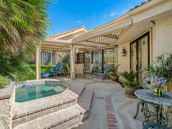9 Acapulco Dr, Palm Desert, CA 92260