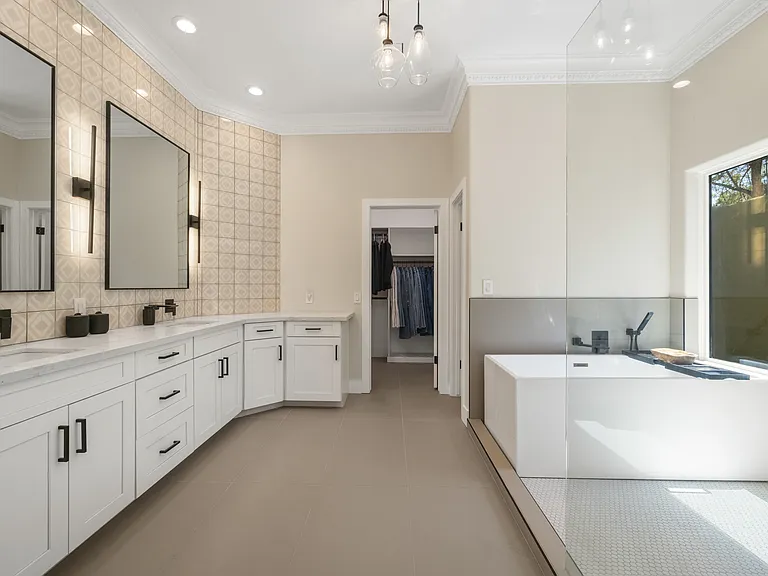 20 Shadow Rock Dr — Photo 5