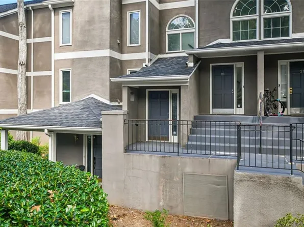 17 Saint Claire Ln NE, Atlanta, GA 30324