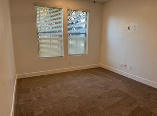 417 W Mahogany Ln, Clovis, CA 93611