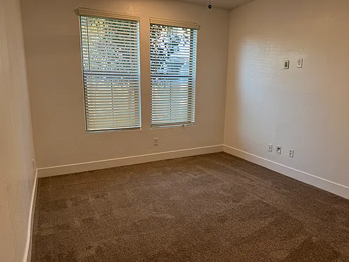 417 W Mahogany Ln Photo 1