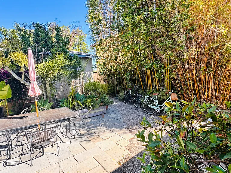 674 E Flower Ave — Photo 21
