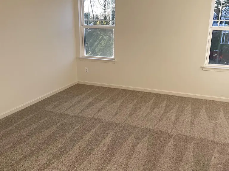 377 Hackley Dr — Photo 11